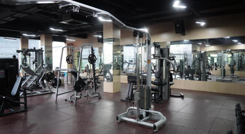 New Hollywood Hotel Pekanbaru Kültér fotó